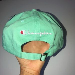 urban outfitters champion hat